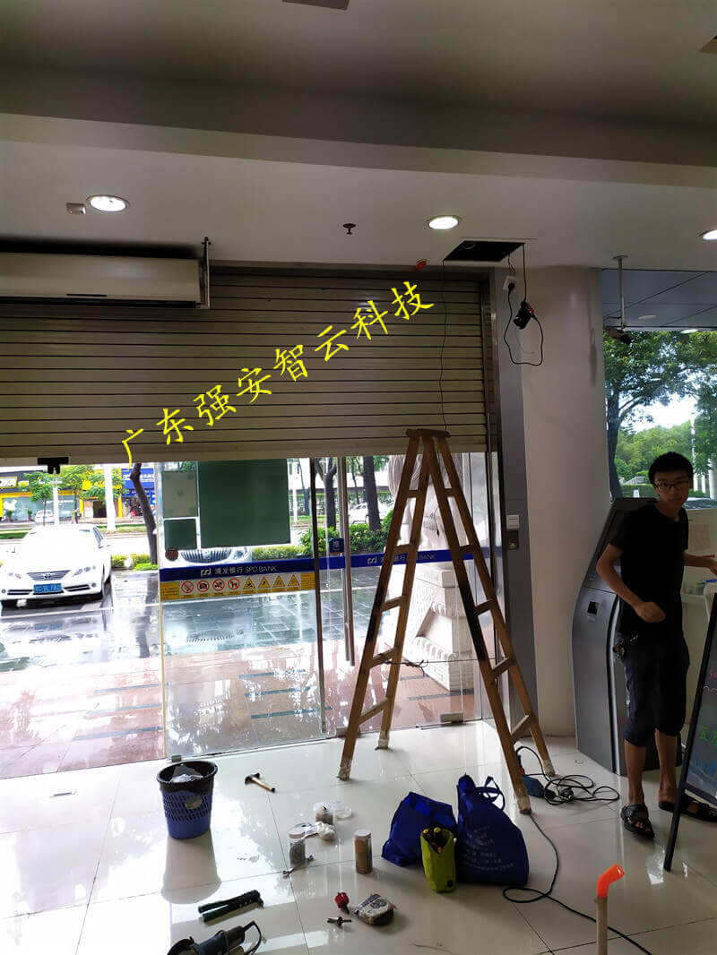 浦發卷簾門鎖公安達標改造2.jpg