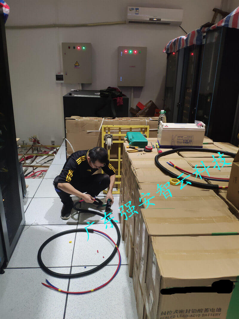 橫琴行政服務中心UPS電源3.jpg