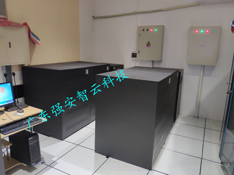 橫琴行政服務中心UPS電源1.jpg